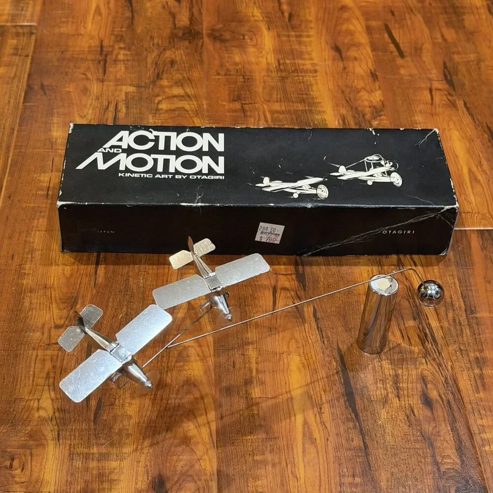 Vintage 1977 Otagiri Made in Japan Action and Motion Dual Airplane Kinetic Art